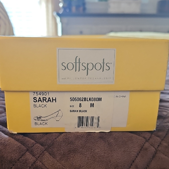 Shoes - Picture 13 of 15